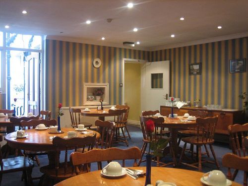Hotel Adare London