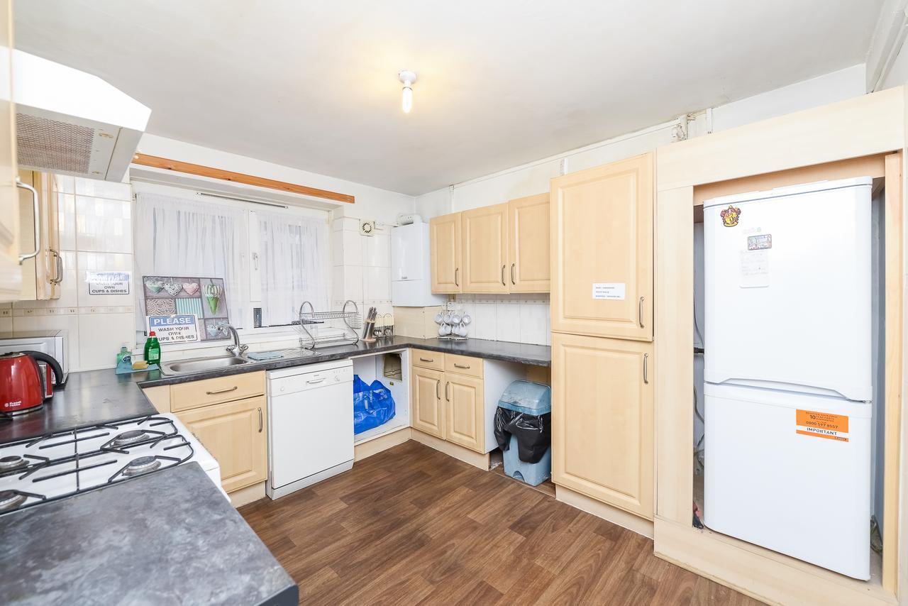 Brick Lane Guest house *