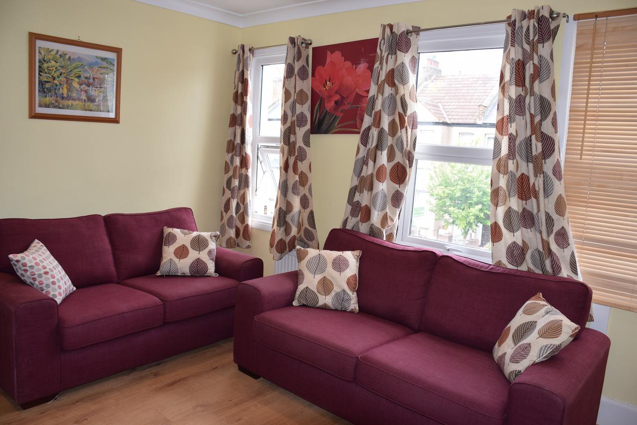 4 Bedroom & 2 Bedroom Appartamento