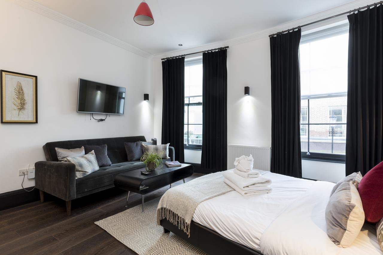 Apartment 6 Portobello Road London