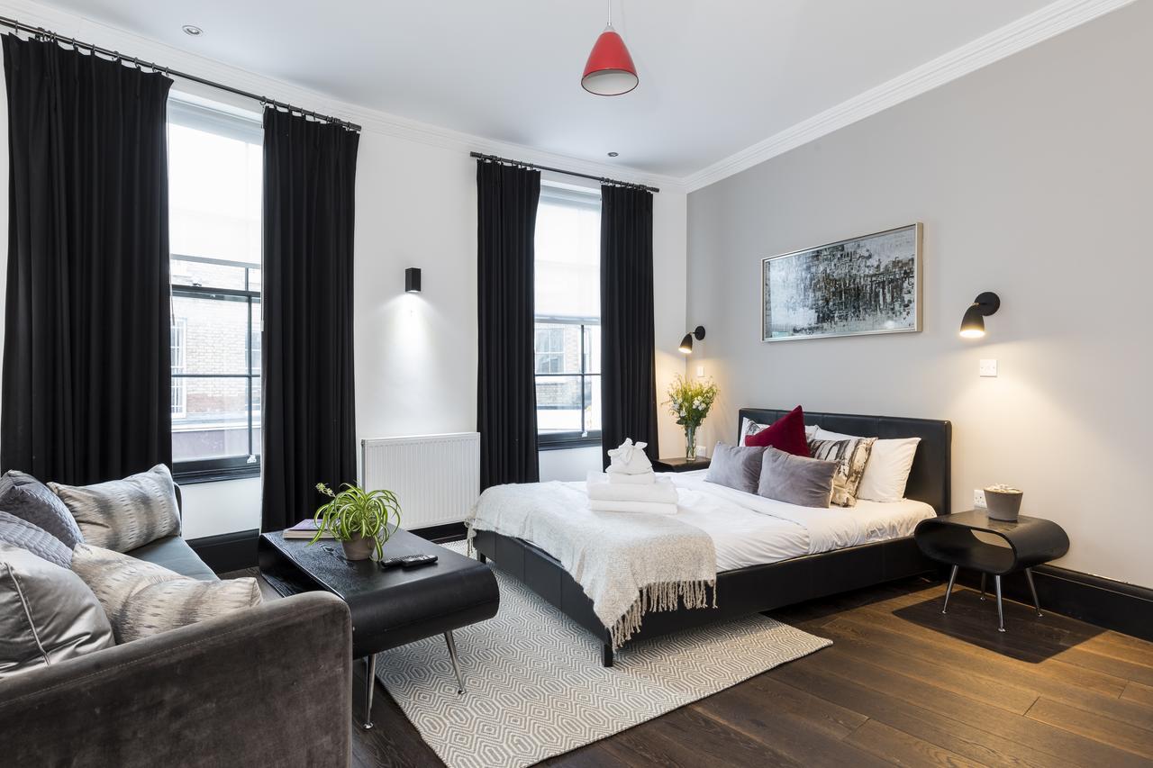 6 Portobello Road * London