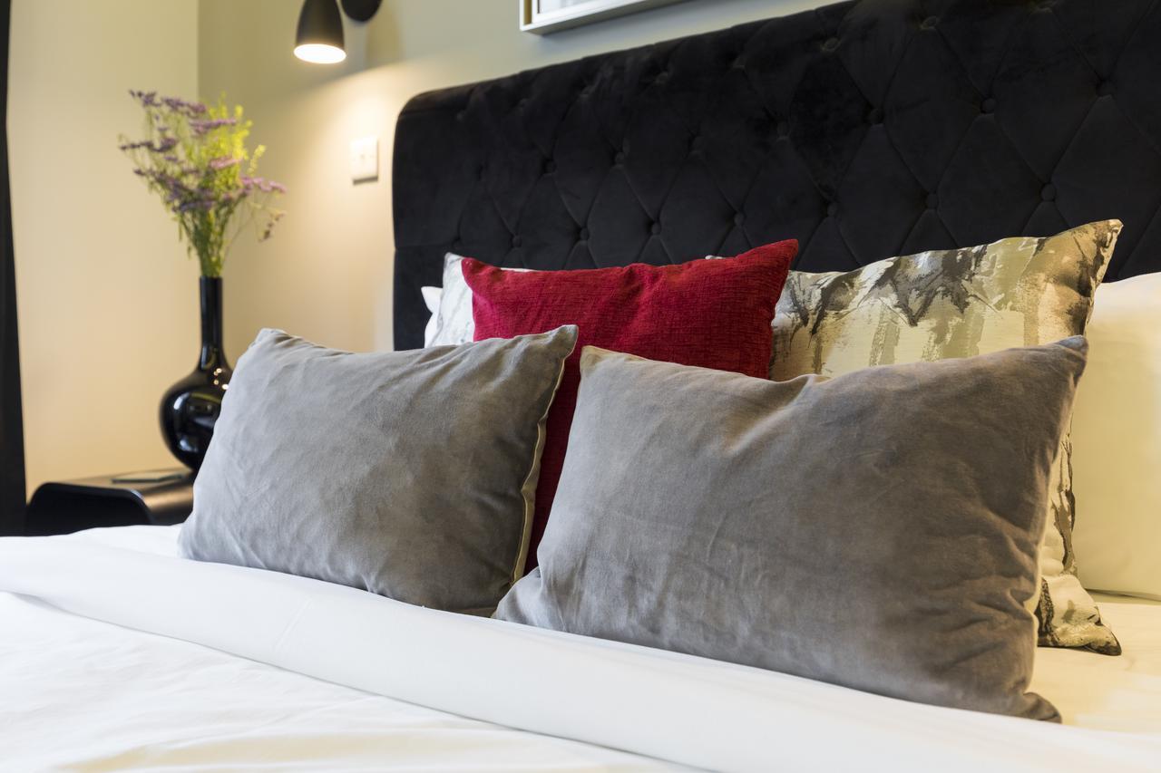 Apartment 6 Portobello Road London