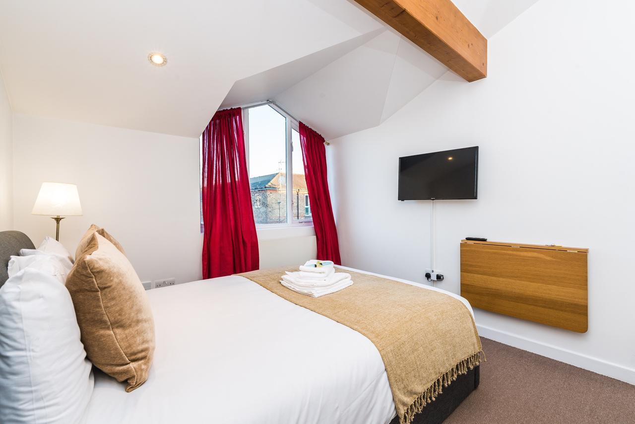 Riverbank Guest house