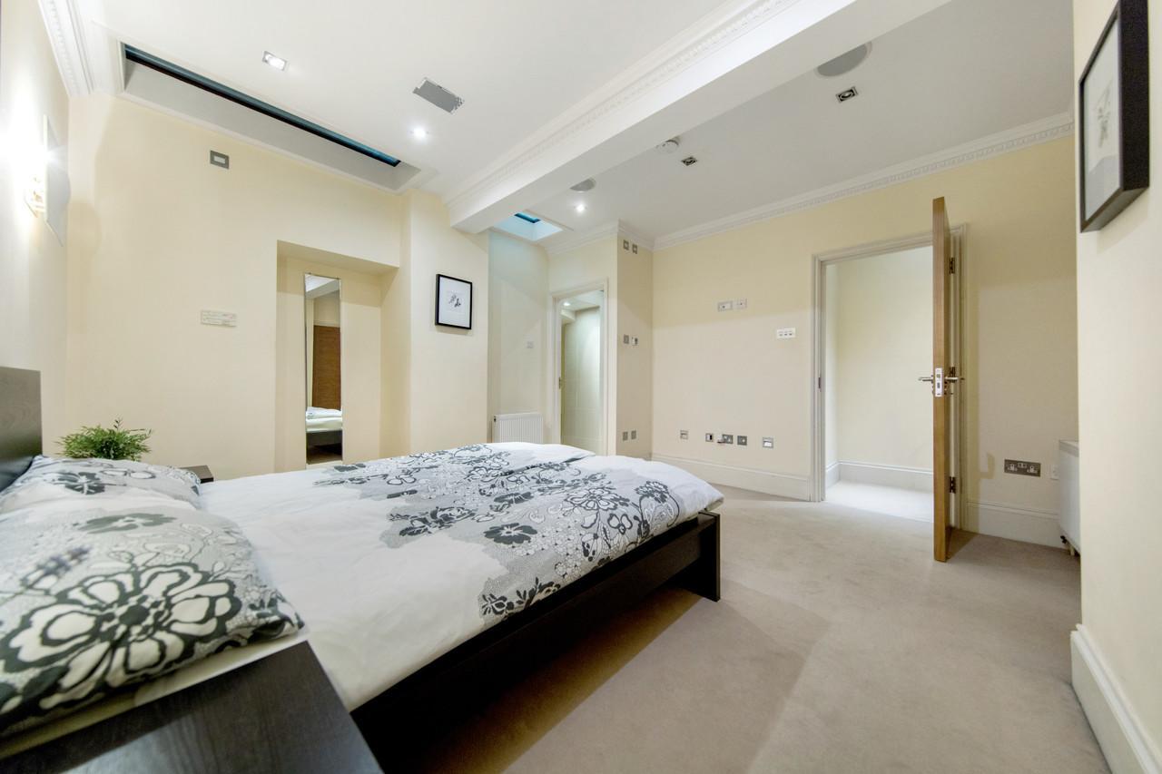Apartment Second Nest Regents Park London