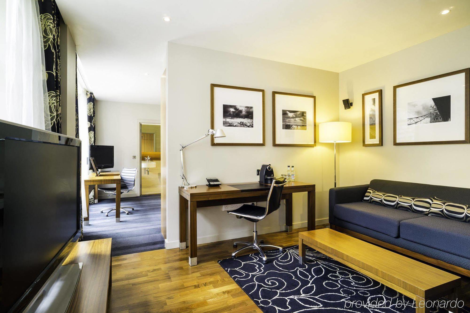 Hotell Apex Of 4*