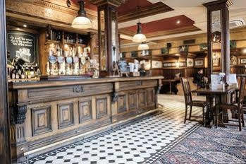 Hotel The Mad Hatter London