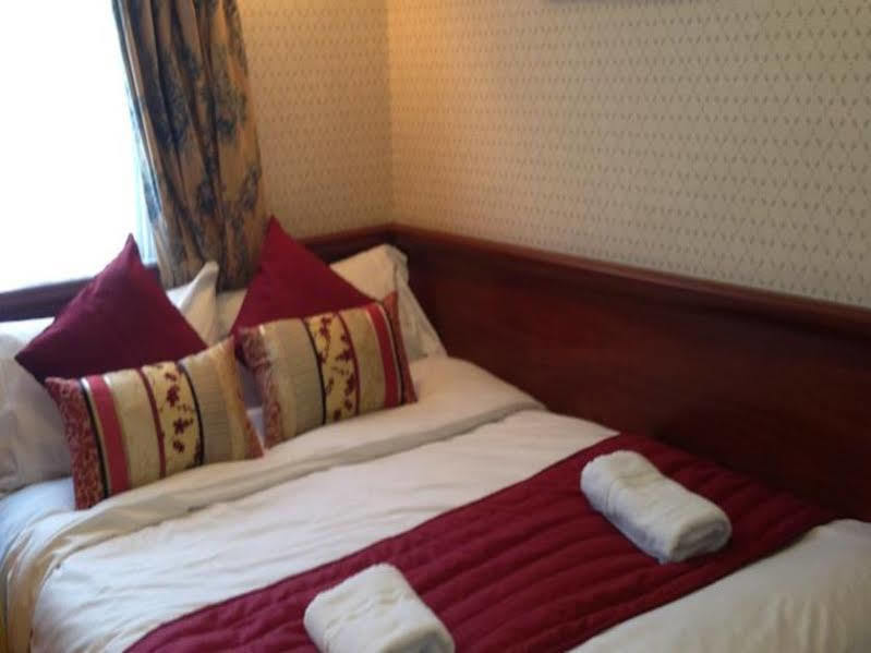 Avon Hotell