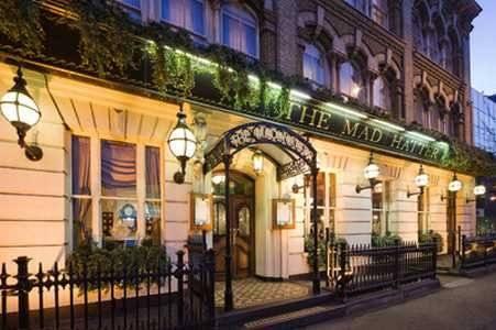 The Mad Hatter Hotel 3*