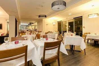 Hotel Croft Court 3*