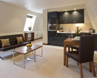 Suffolk Lane By Bridgestreet Apartment London