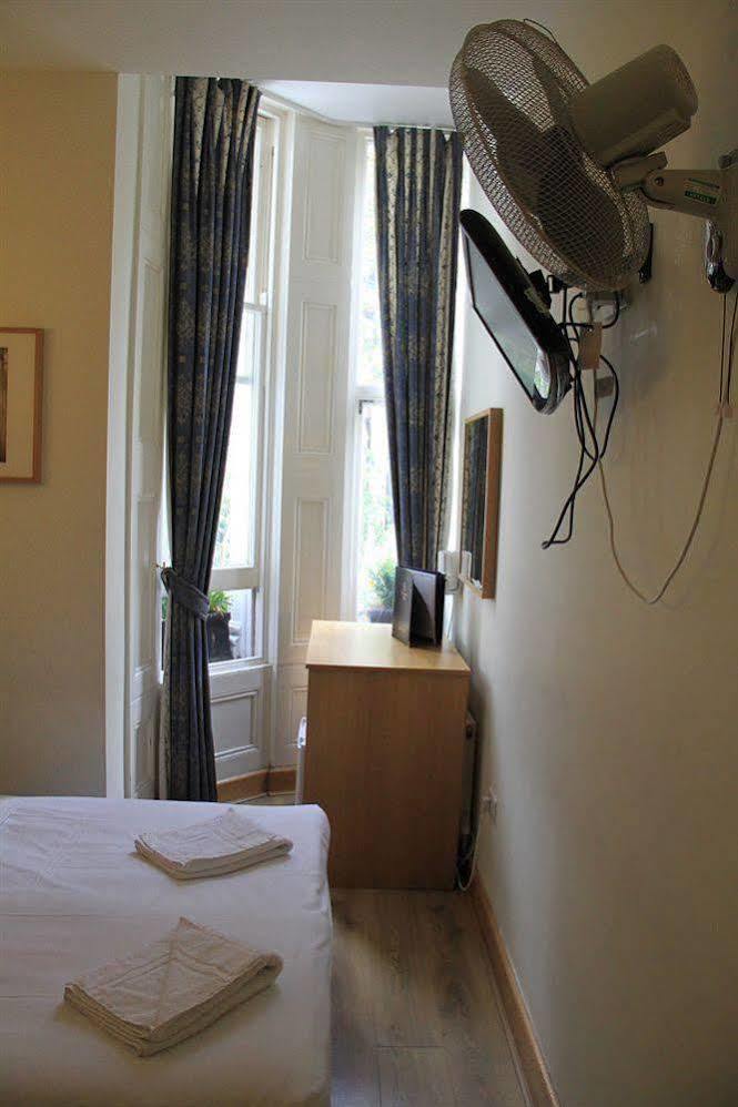Oxford Earl's Court Hotell 3*