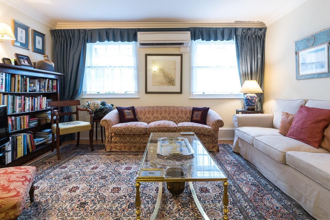 Apartment Dover Street London