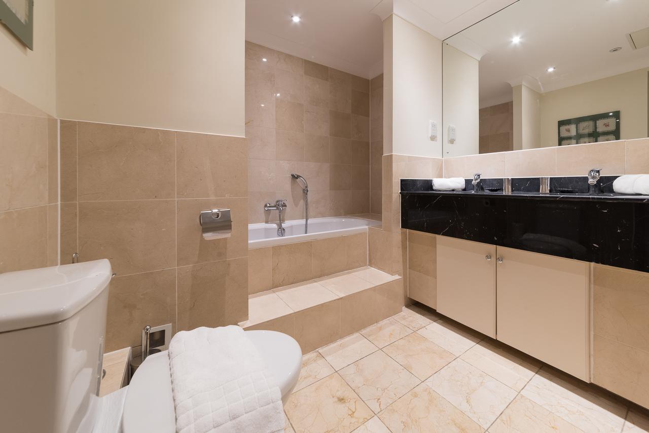 Apartment Dover Street London