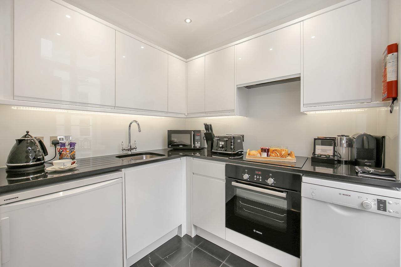 10 Curzon Street By Mansley * London