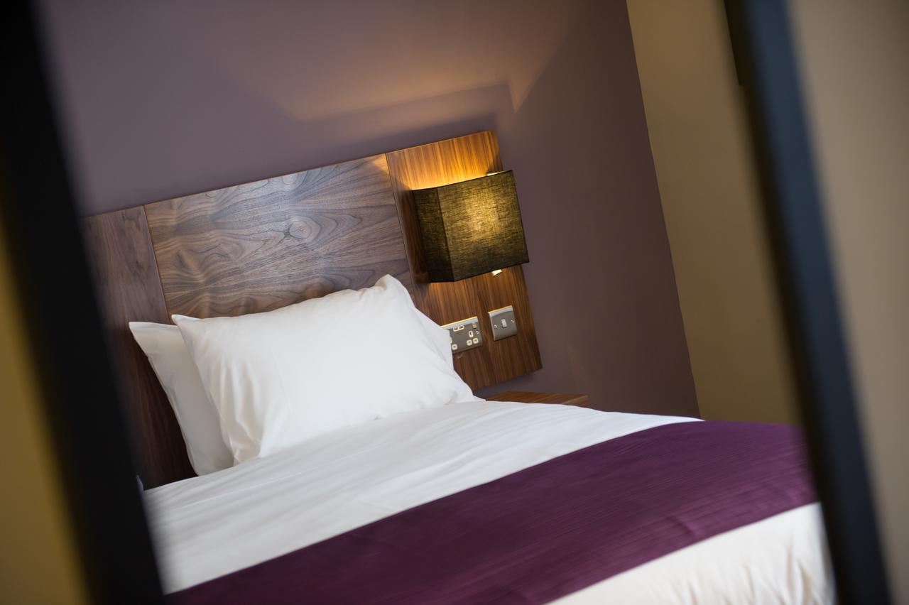 Hotell The Crown & Greyhound By Innkeeper's Collection