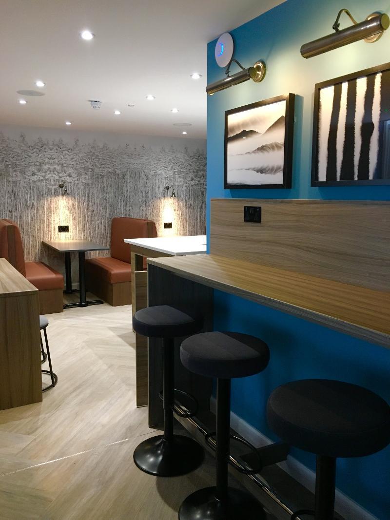 Oliver Plaza Hotel London