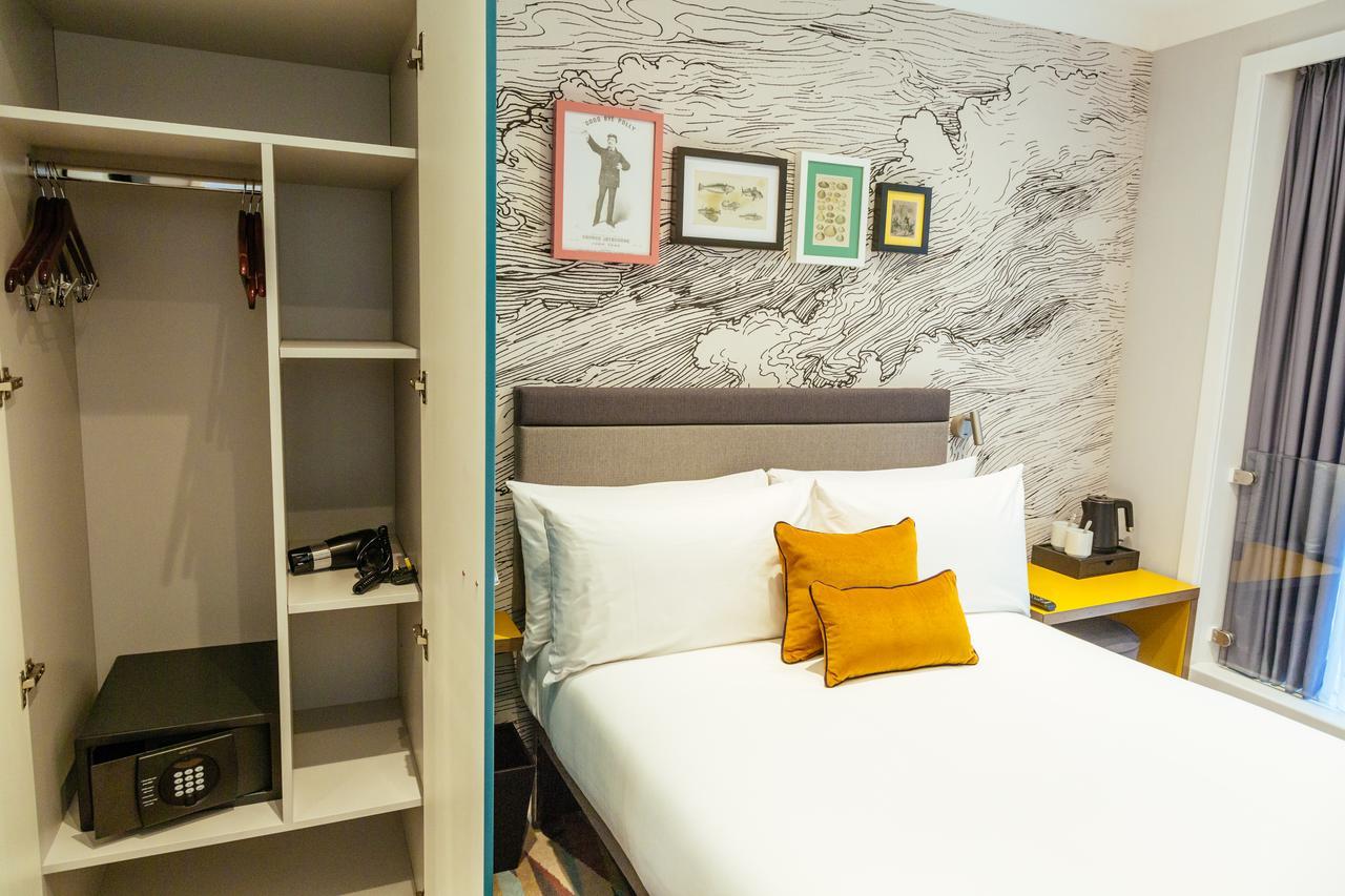 Oliver Plaza Hotel London