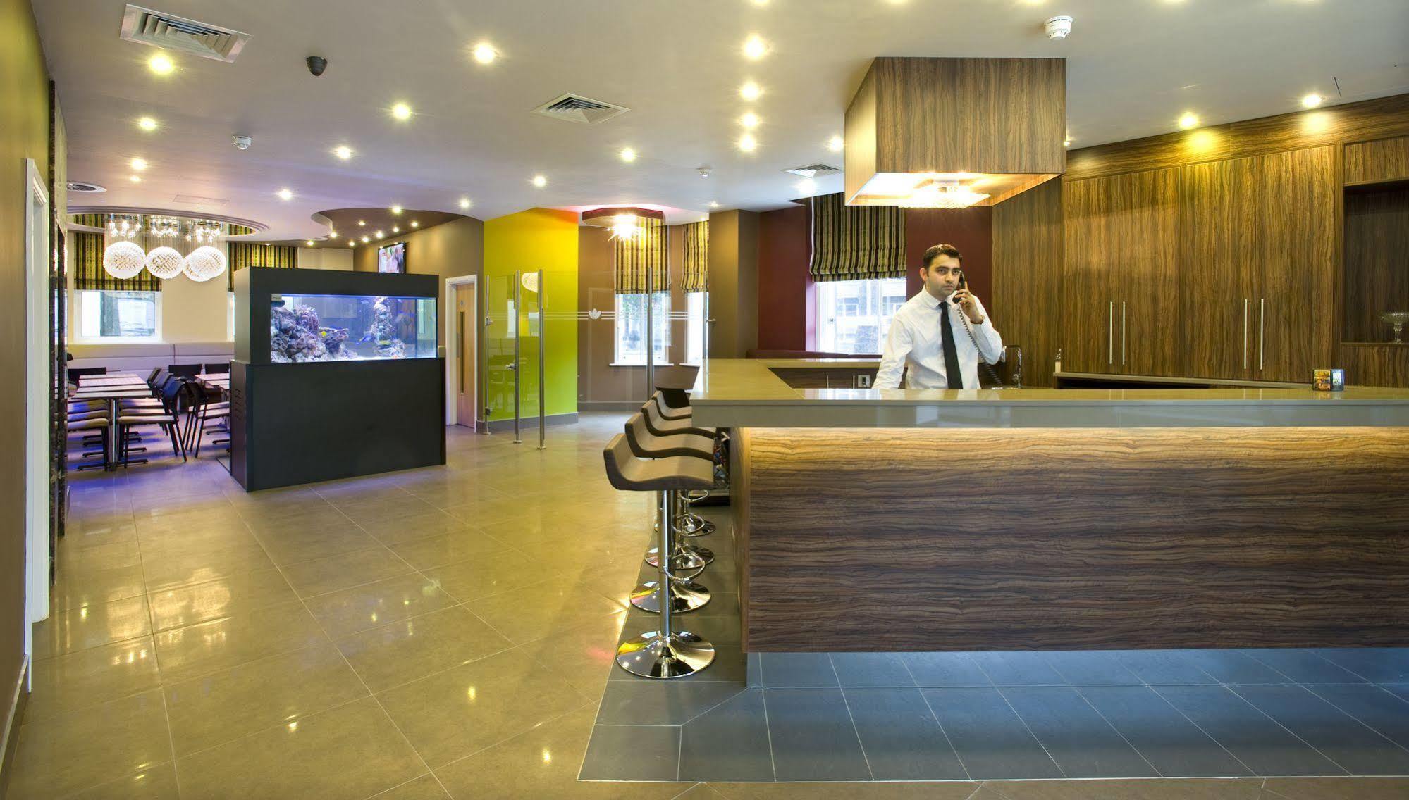 Eden Plaza 2*