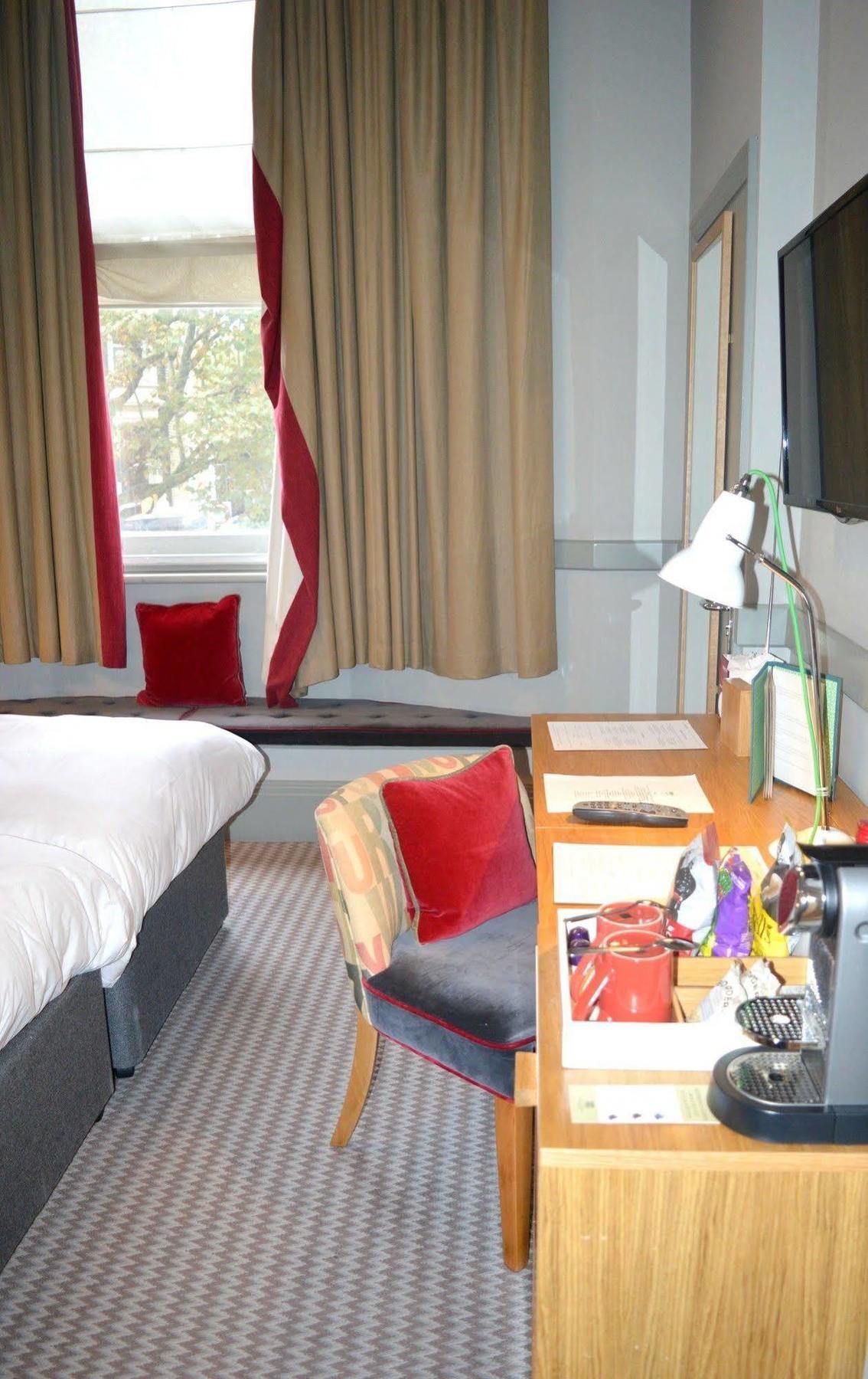 Hotell The Brook 3*