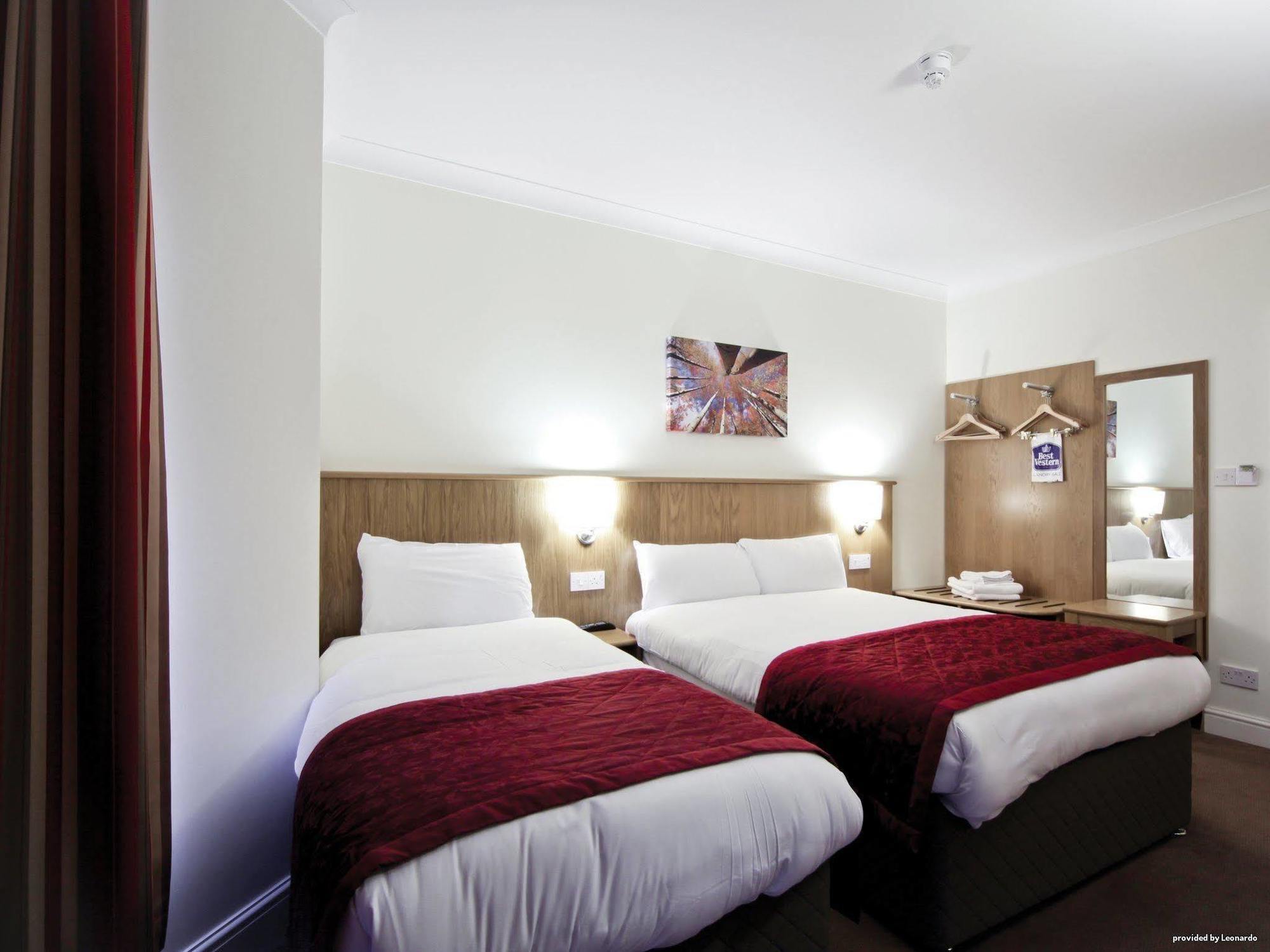 Western Highbury Hotel 3*