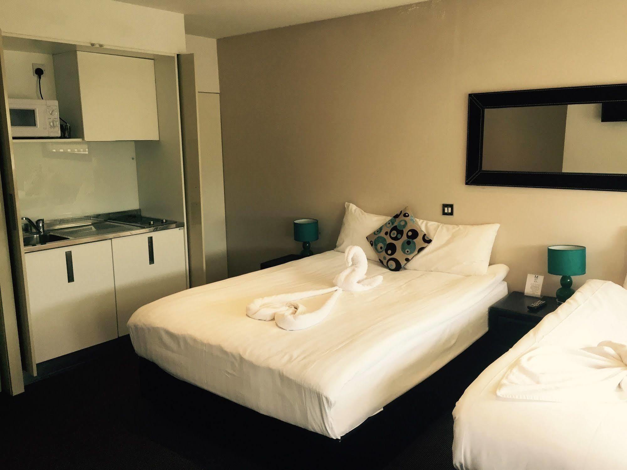 West End Lane Ii 3*