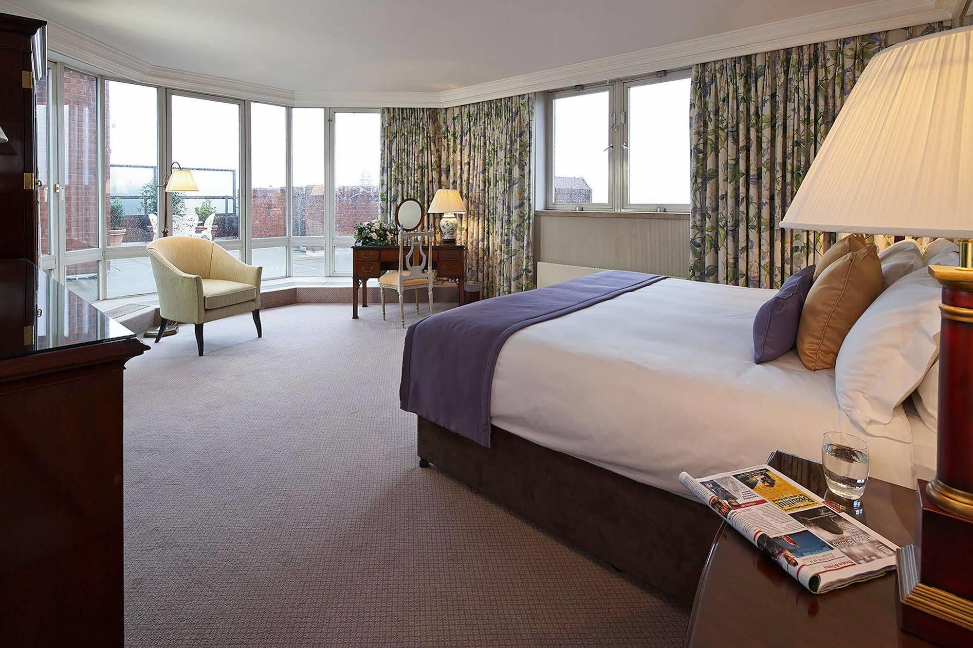 Cheval Thorney Court At Hyde Park 5* London