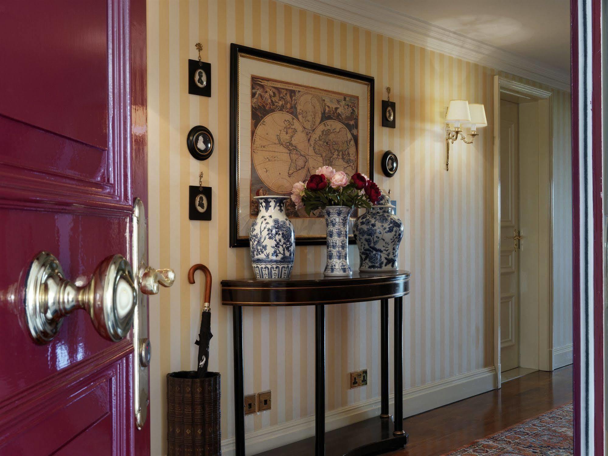 Cheval Thorney Court At Hyde Park London
