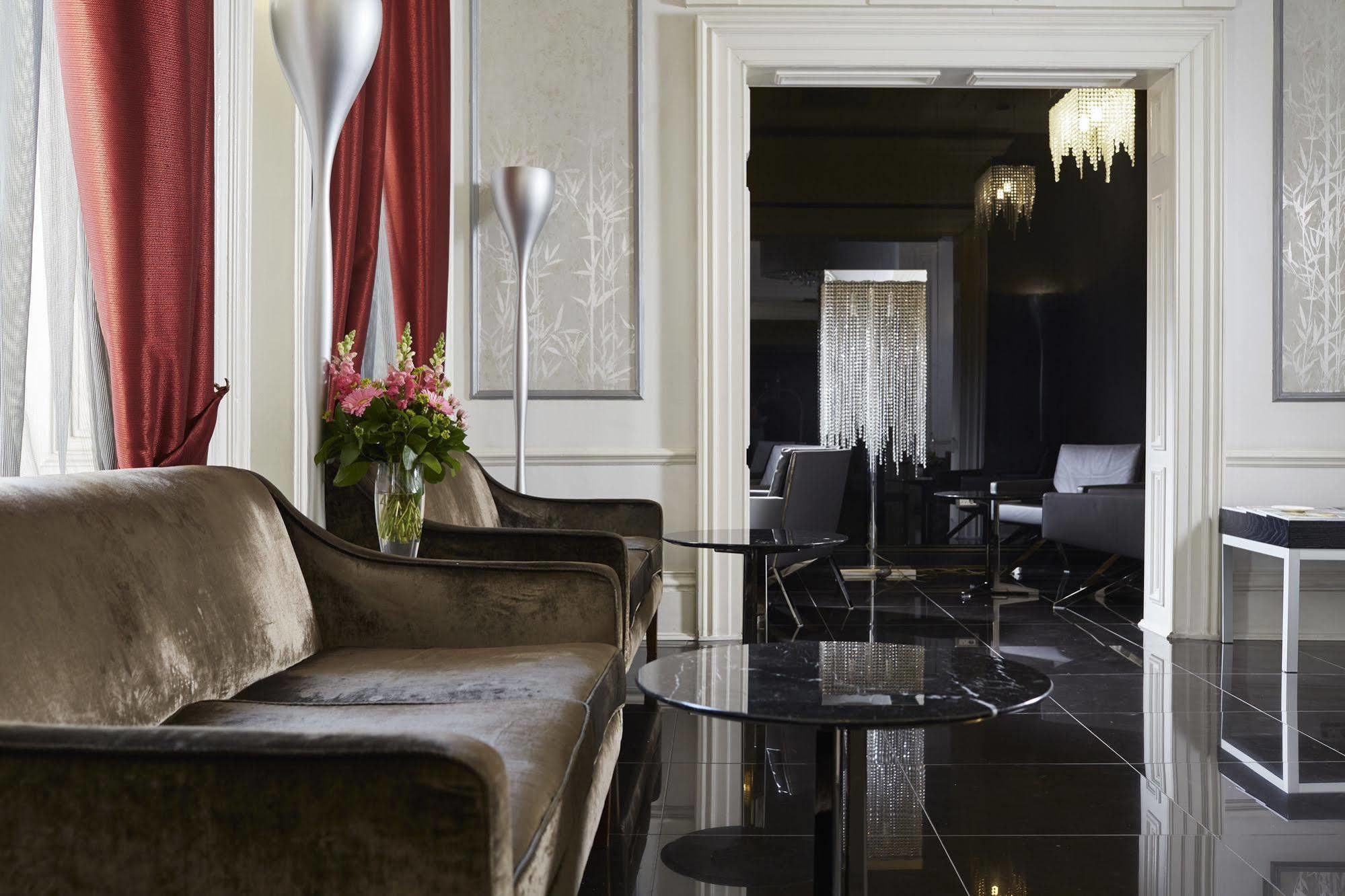 The Queens Gate 4* London