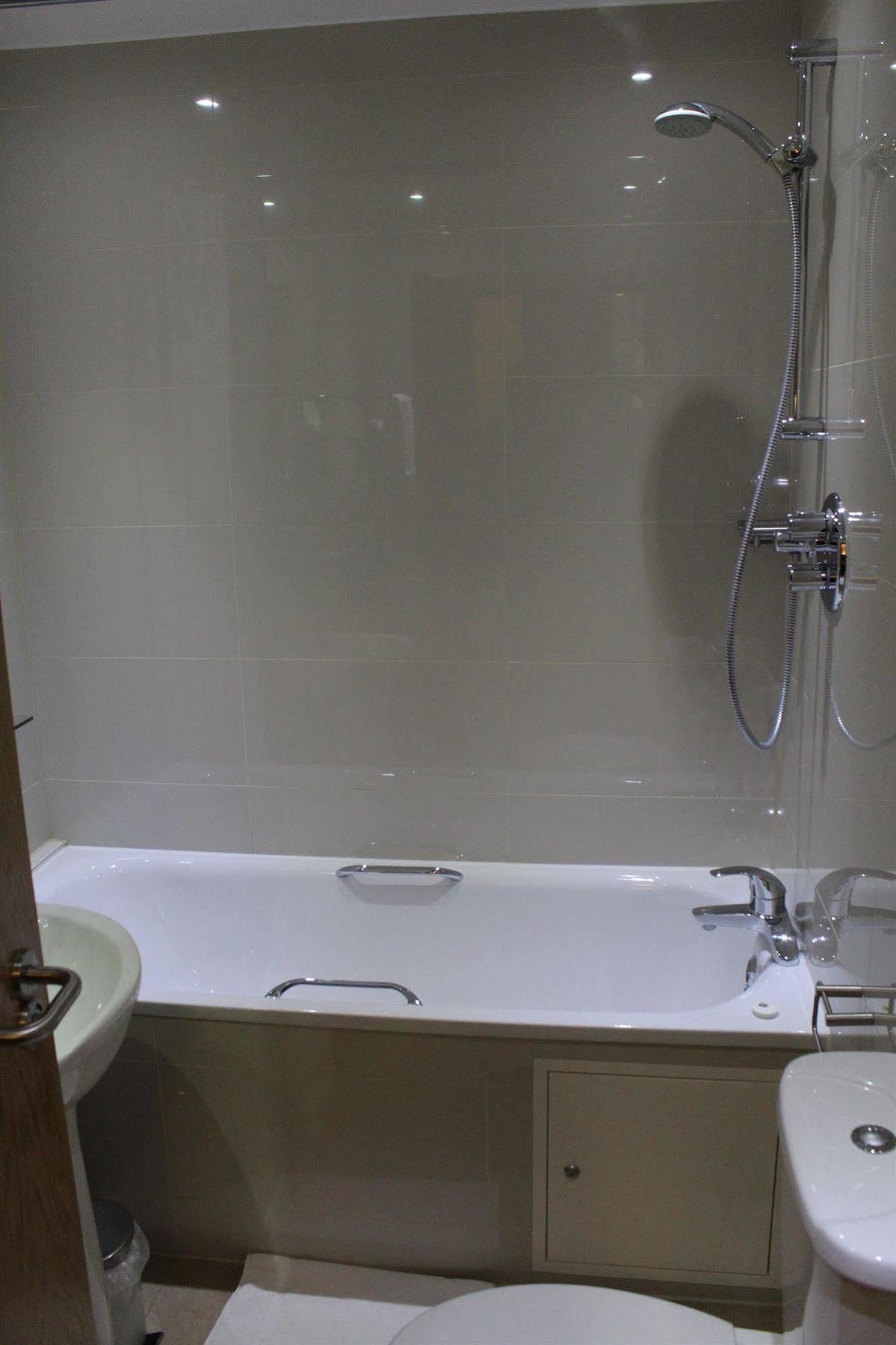 Regency Parkside Hotel London
