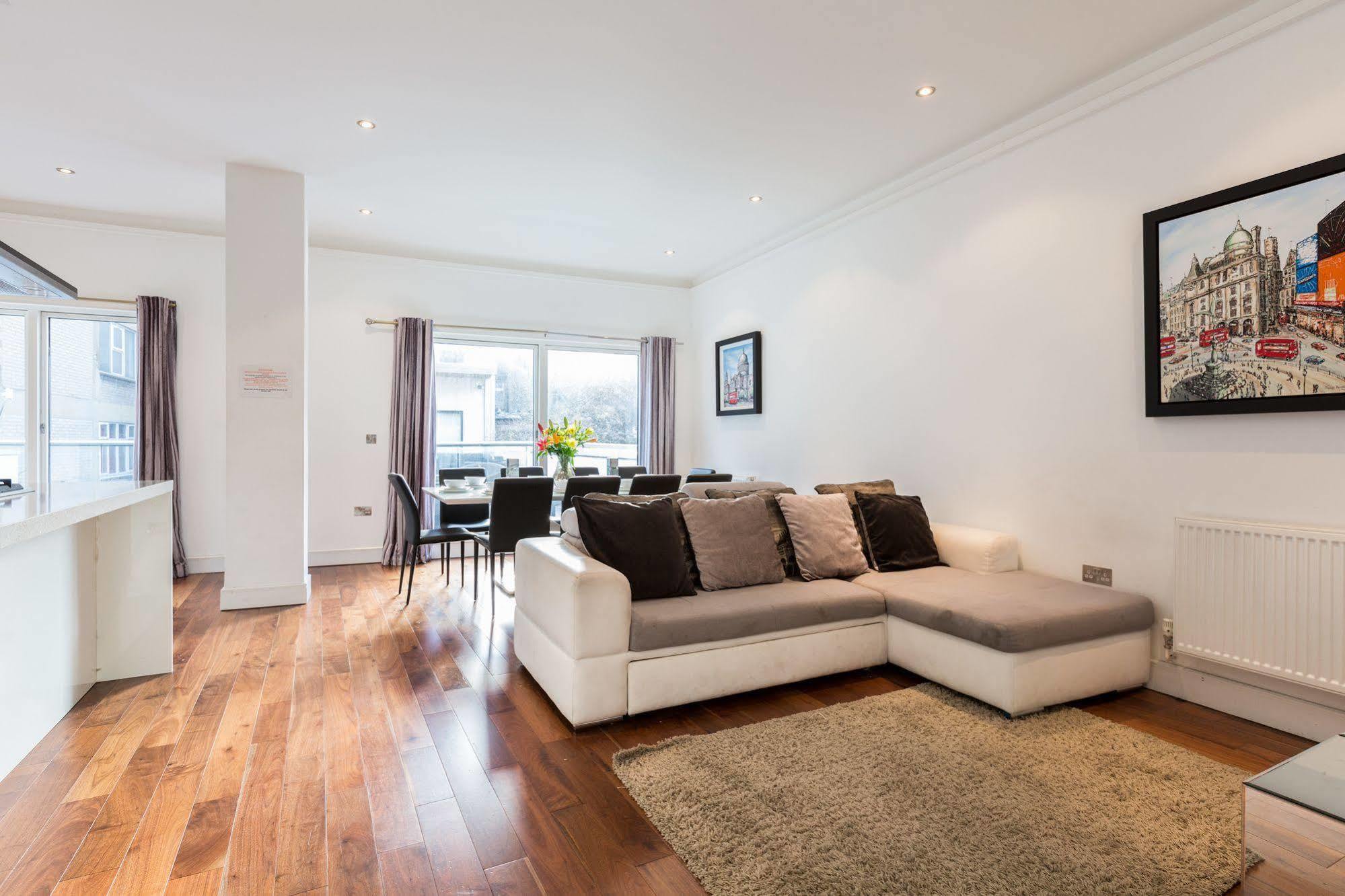 Courtyard & Penthouse 5* London