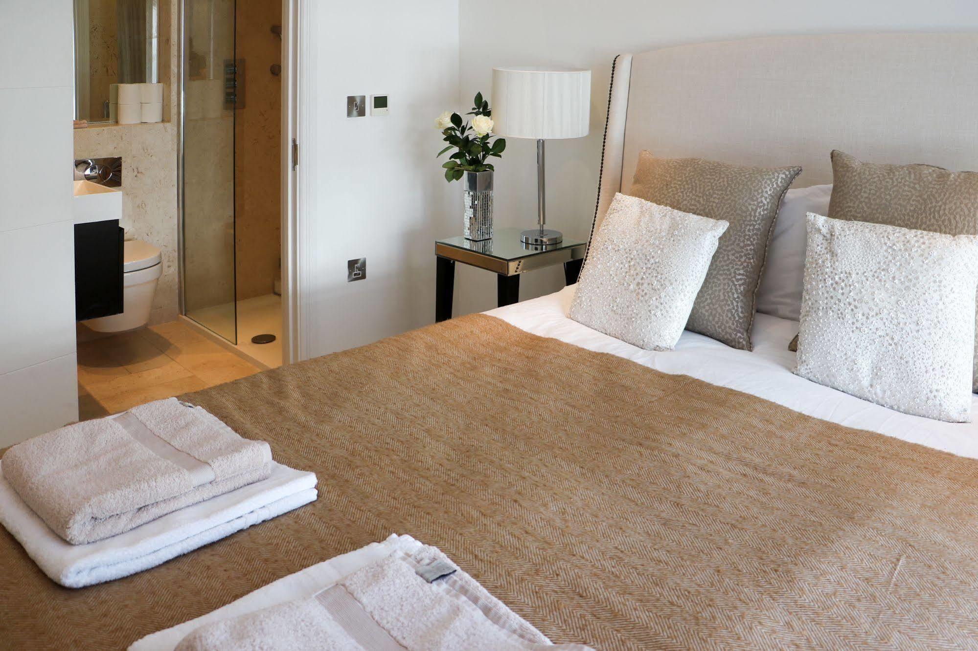 Hotel Courtyard & Penthouse 5*
