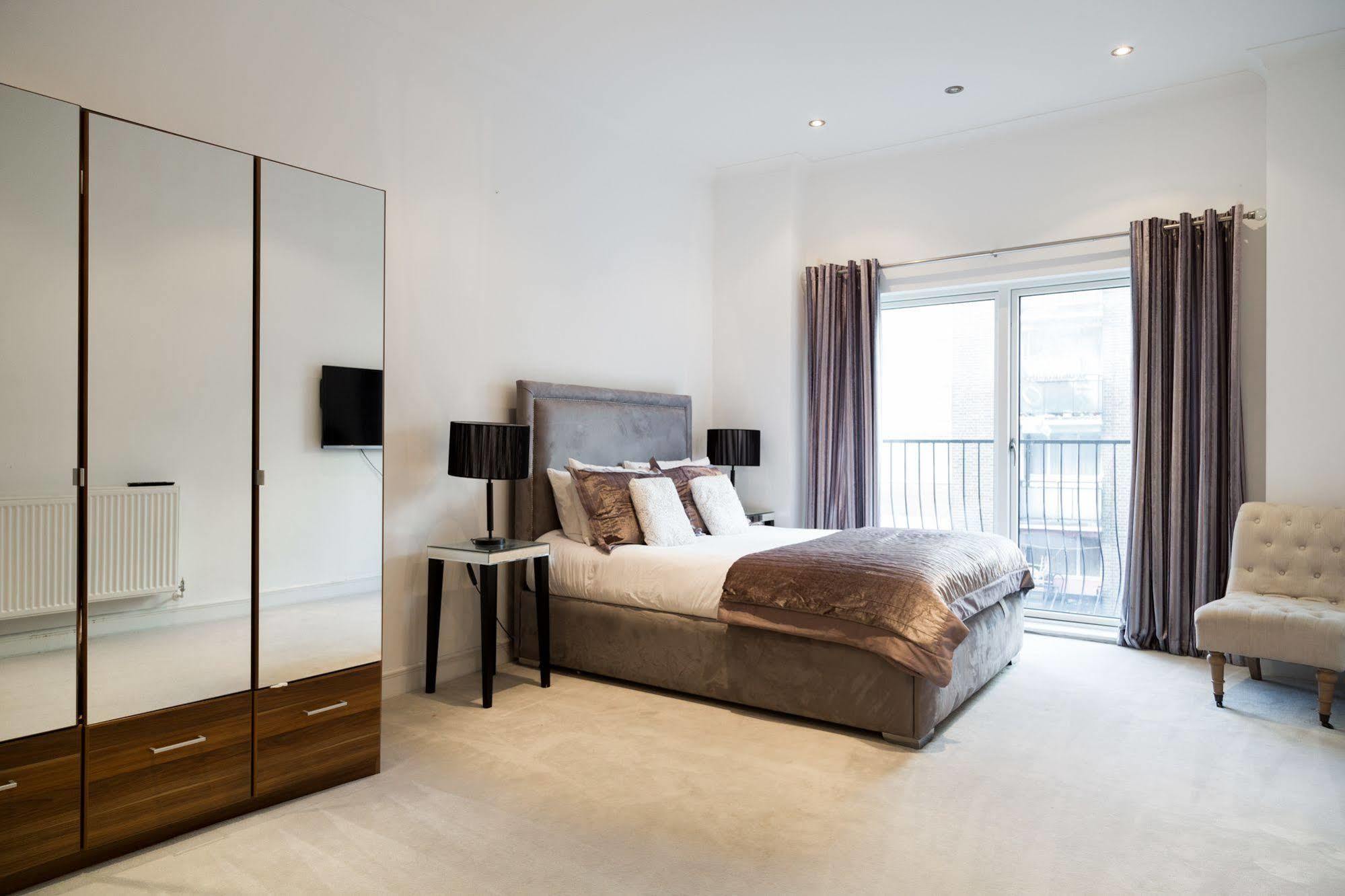 Courtyard & Penthouse London