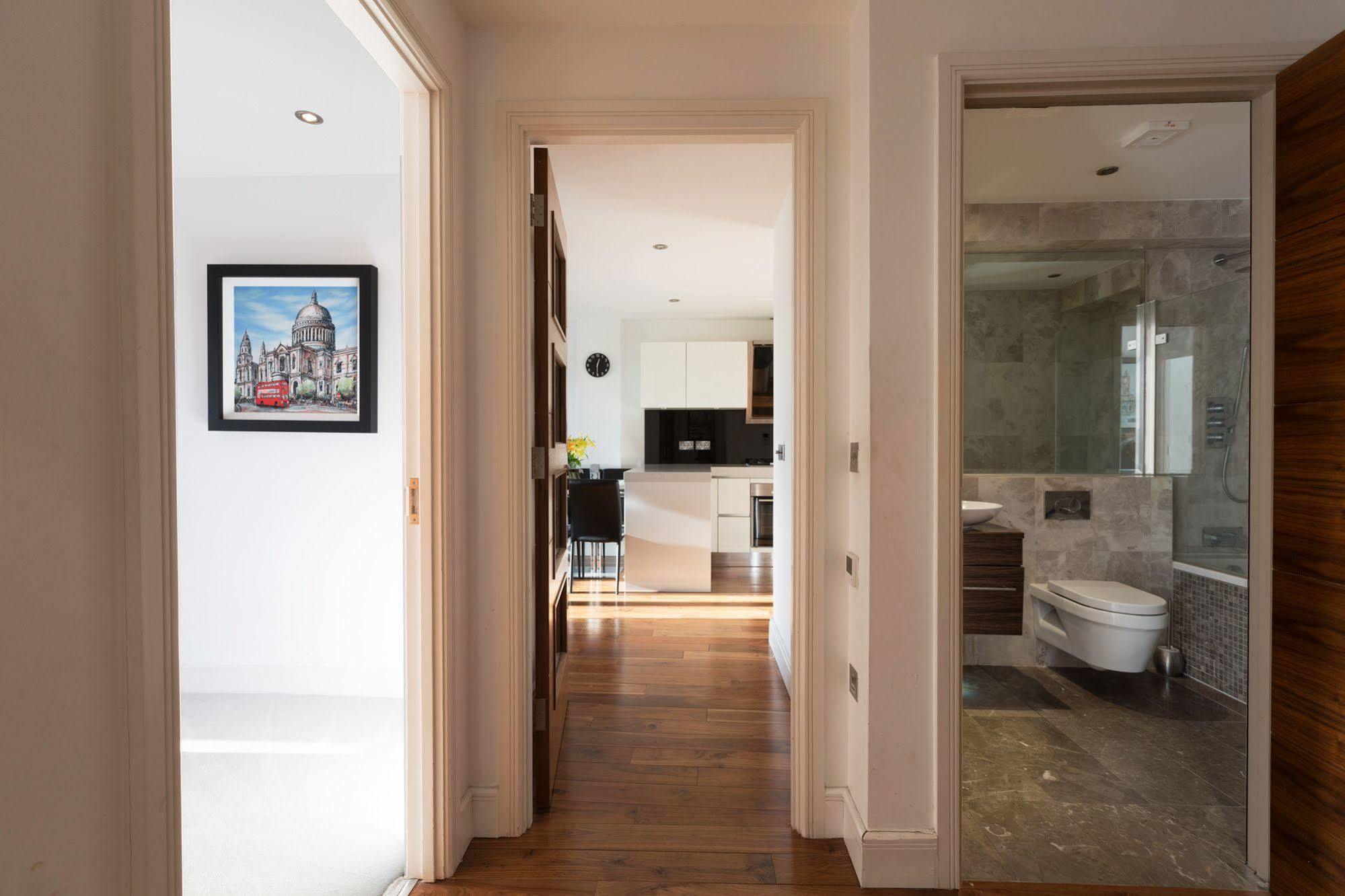 Courtyard & Penthouse Hotel 5*