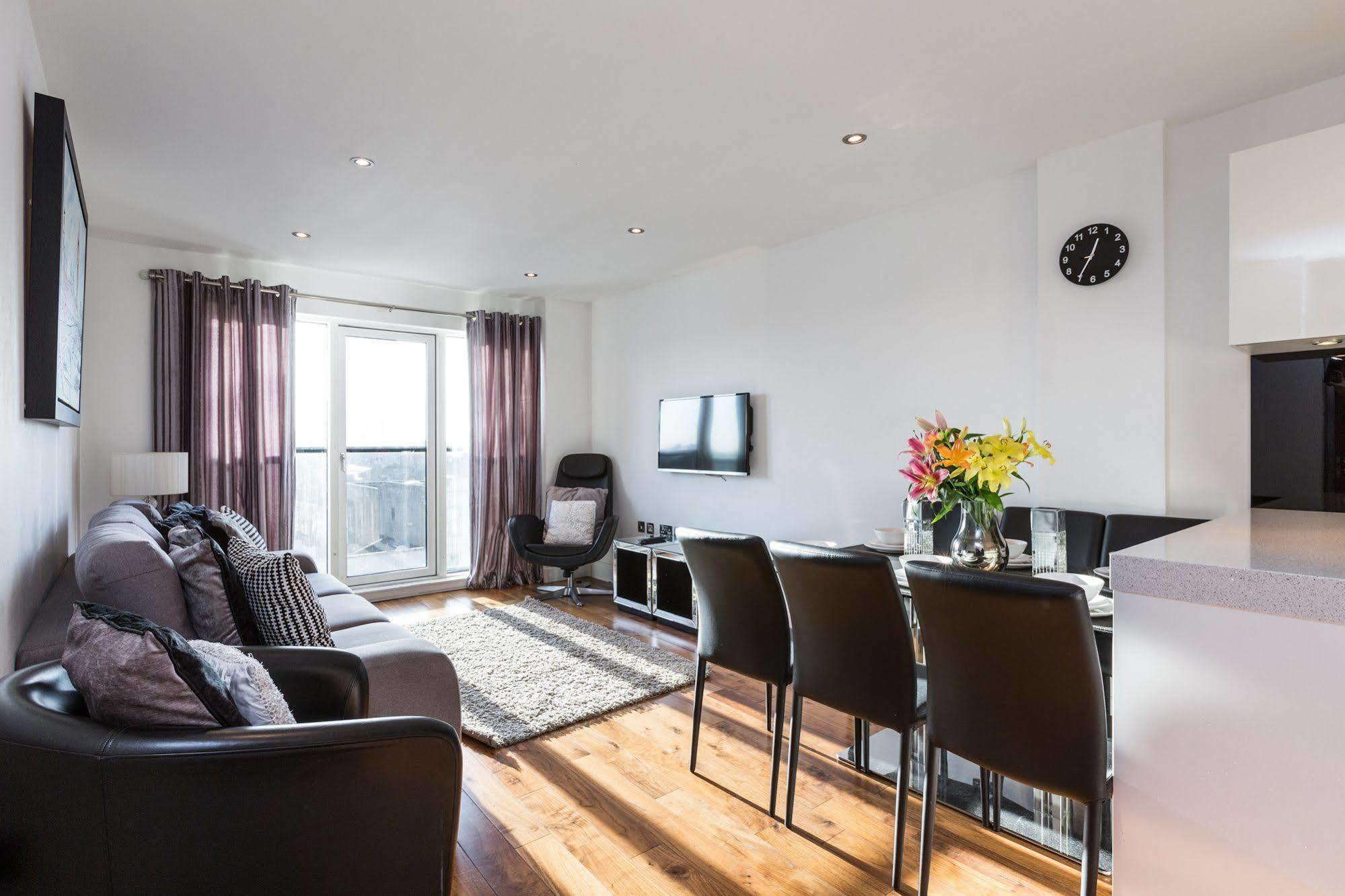 Courtyard & Penthouse Hotel 5*