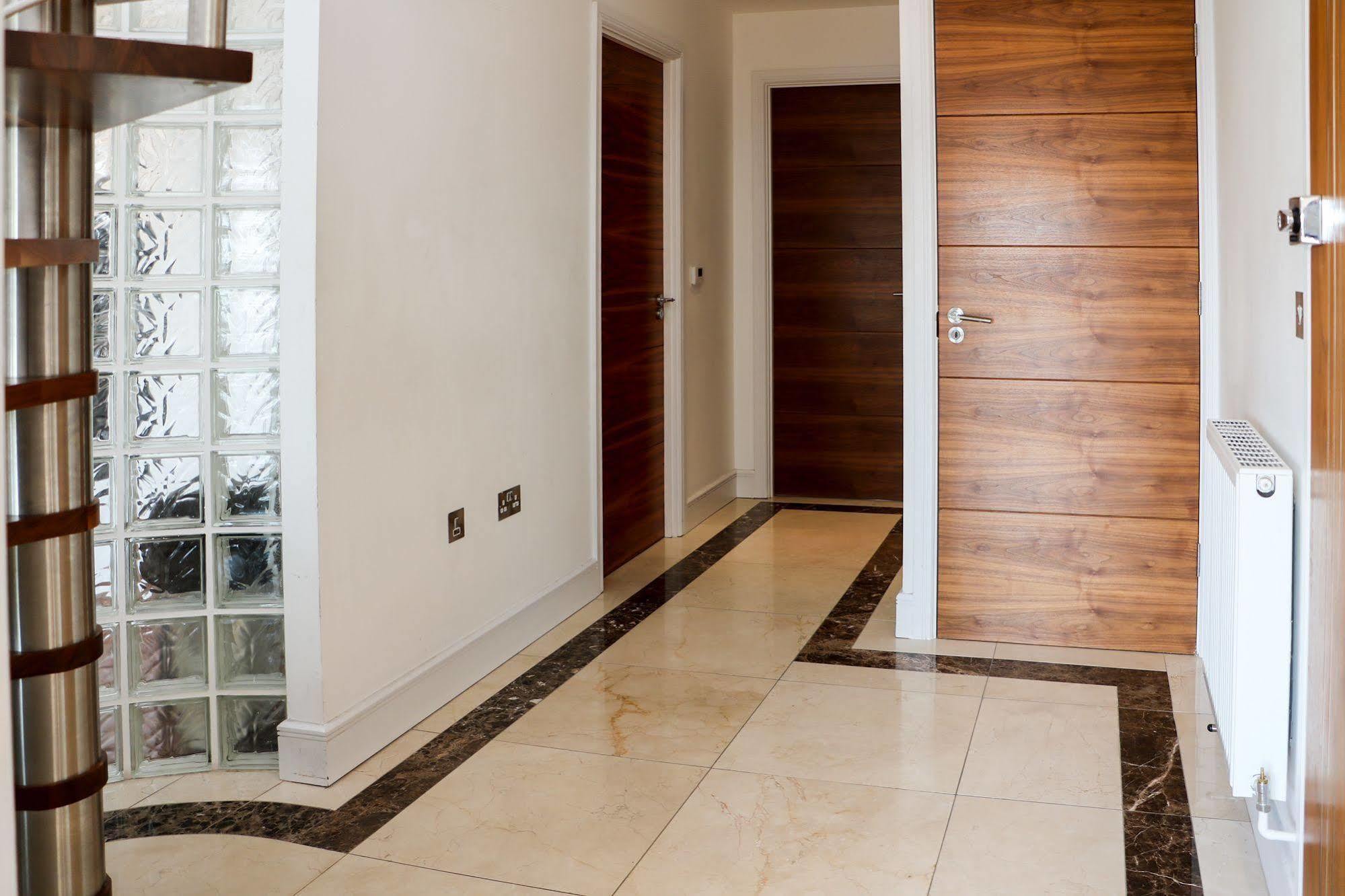 Courtyard & Penthouse