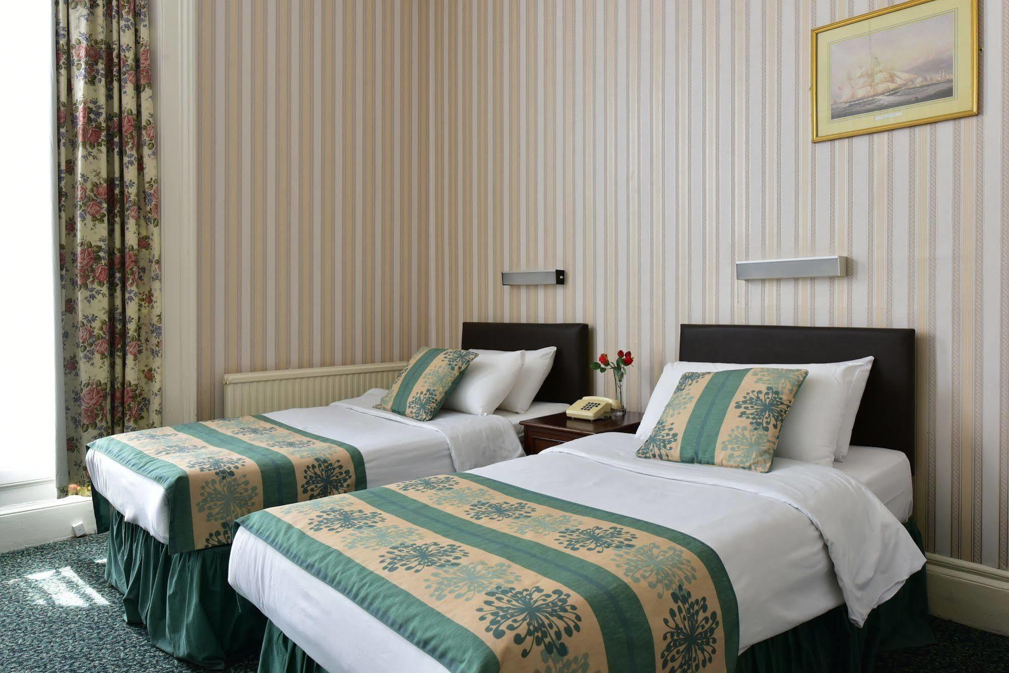 Hotel The Columbia Londra