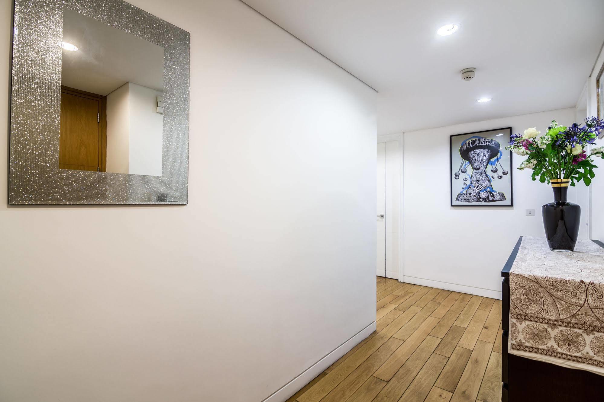 Chic Residency At Marble Arch London