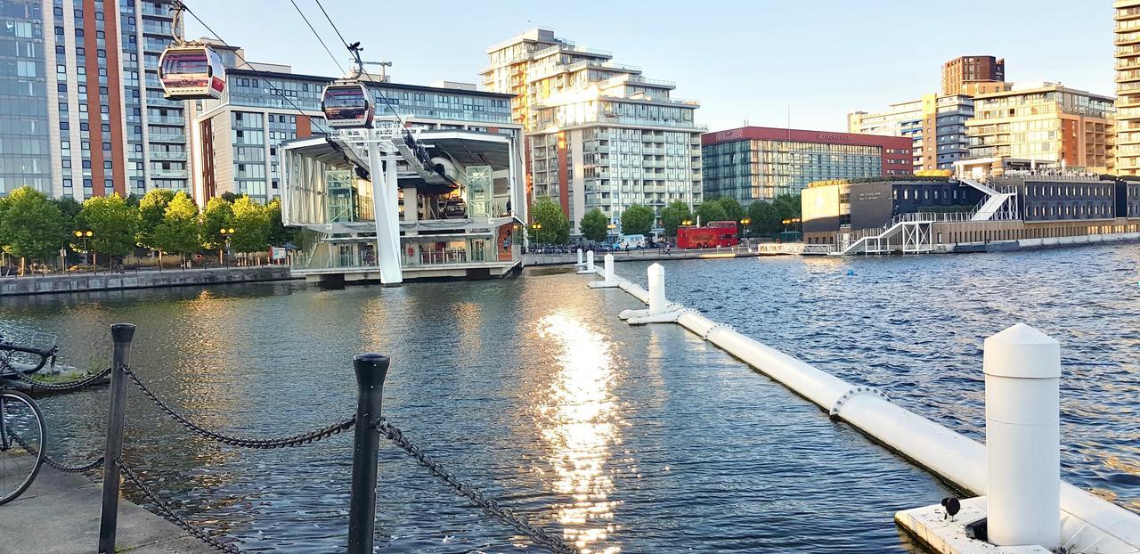 Apartment Premium By Excel London