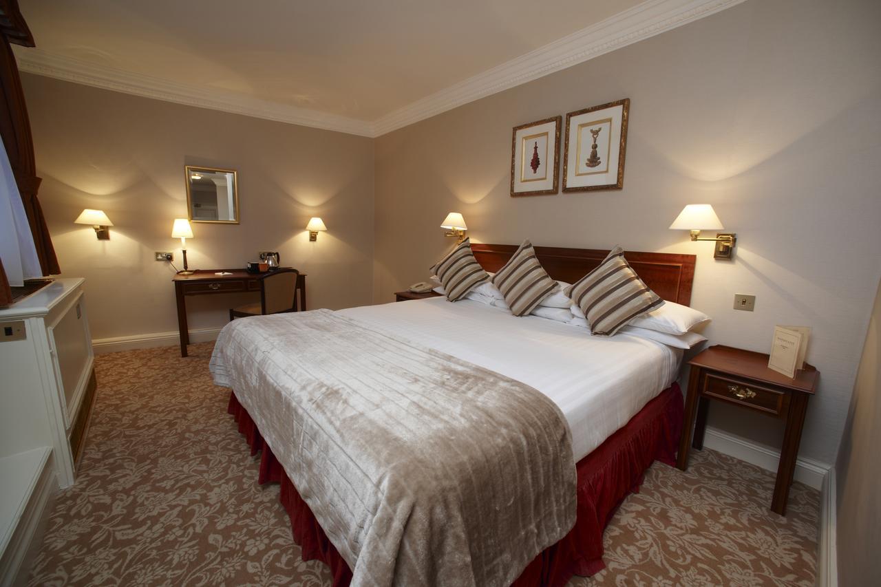 Park Lane Mews 4*