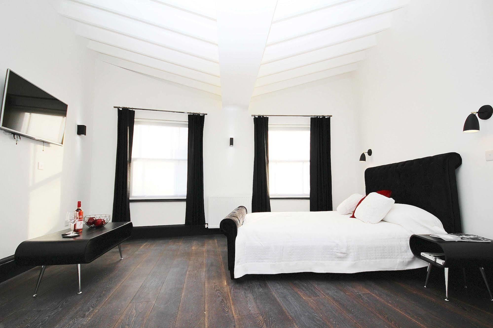 6 Portobello Road Apartment London