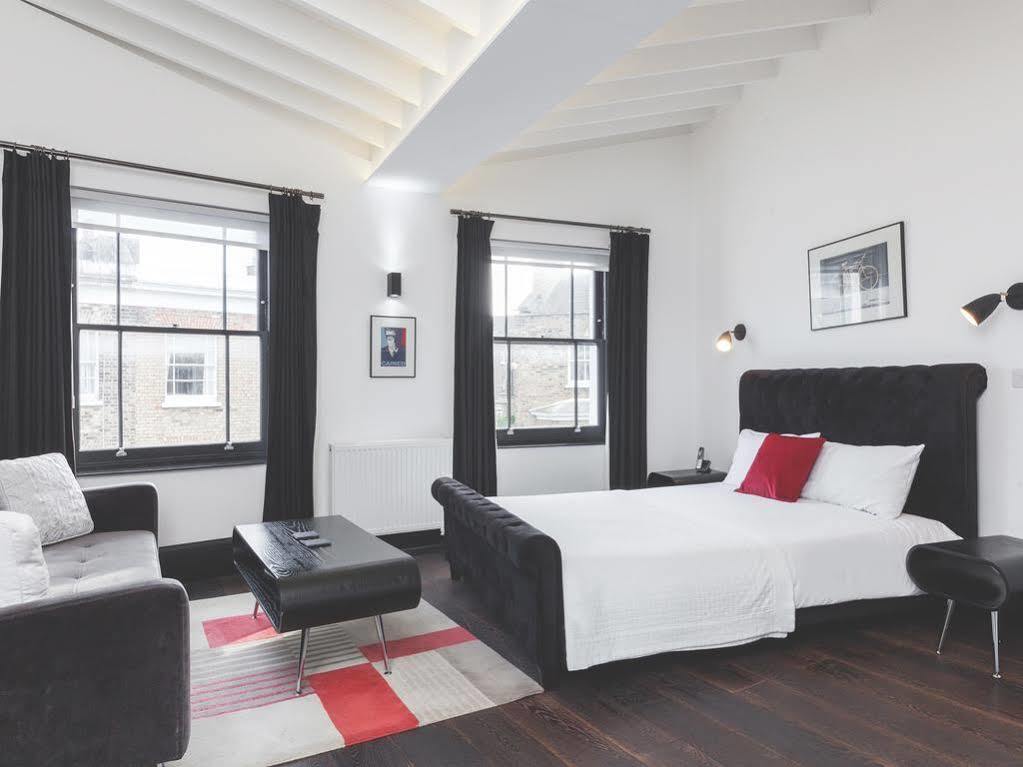 6 Portobello Road
