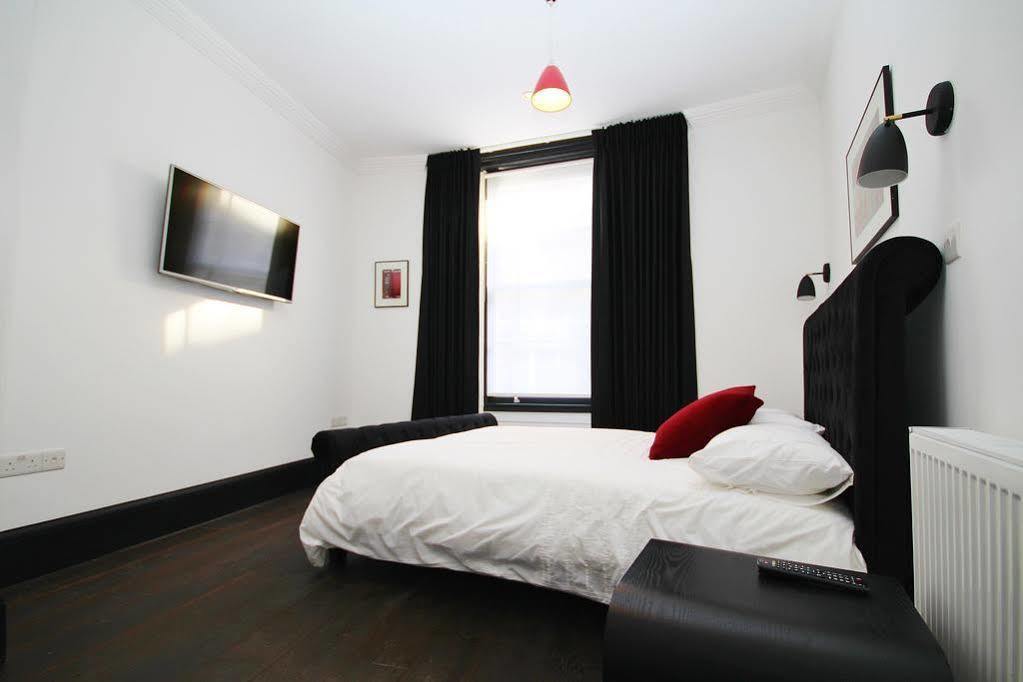 6 Portobello Road Apartment *