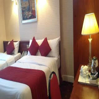 Avon Hotell London