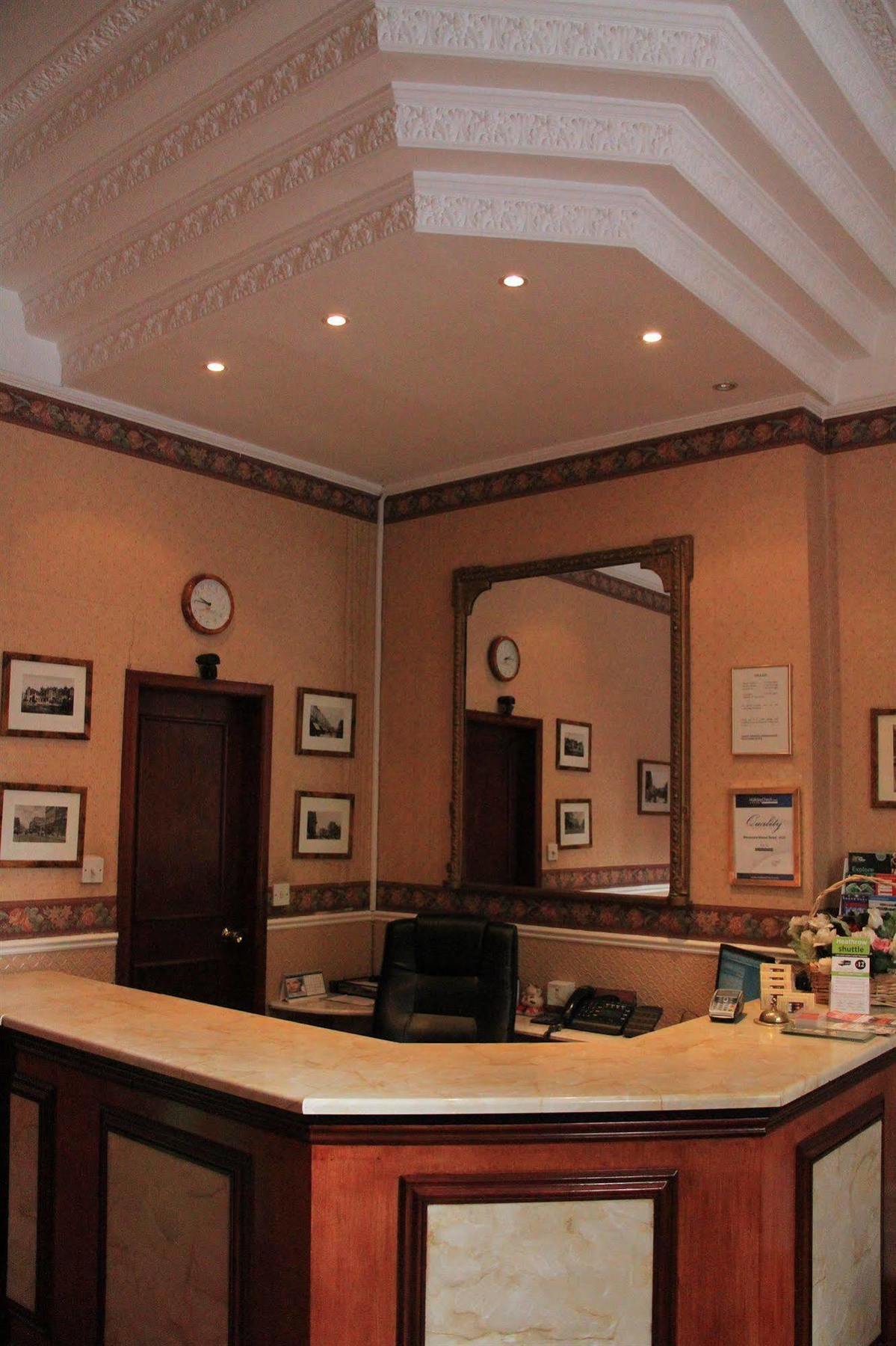 Hotel Maranton House 3*