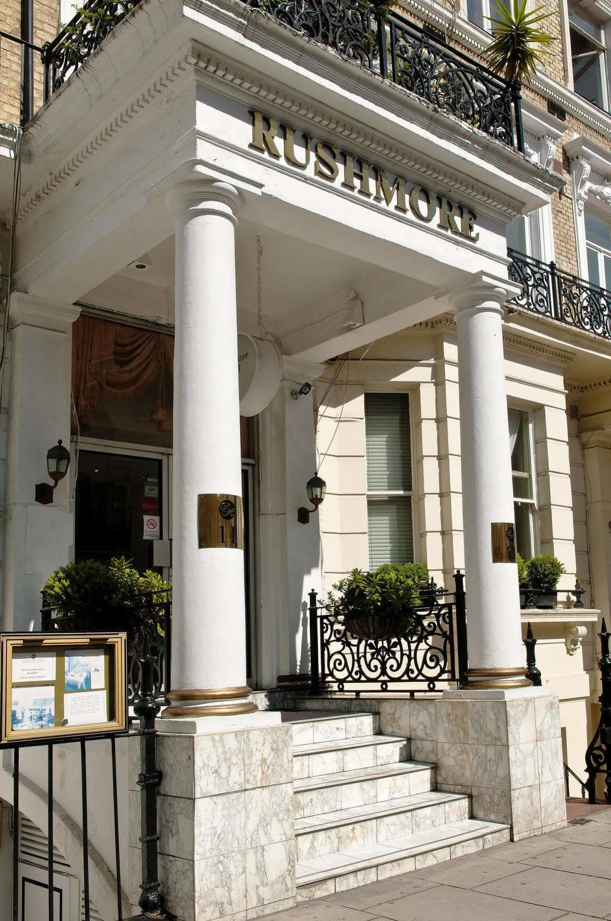 Rushmore Hotell 3*