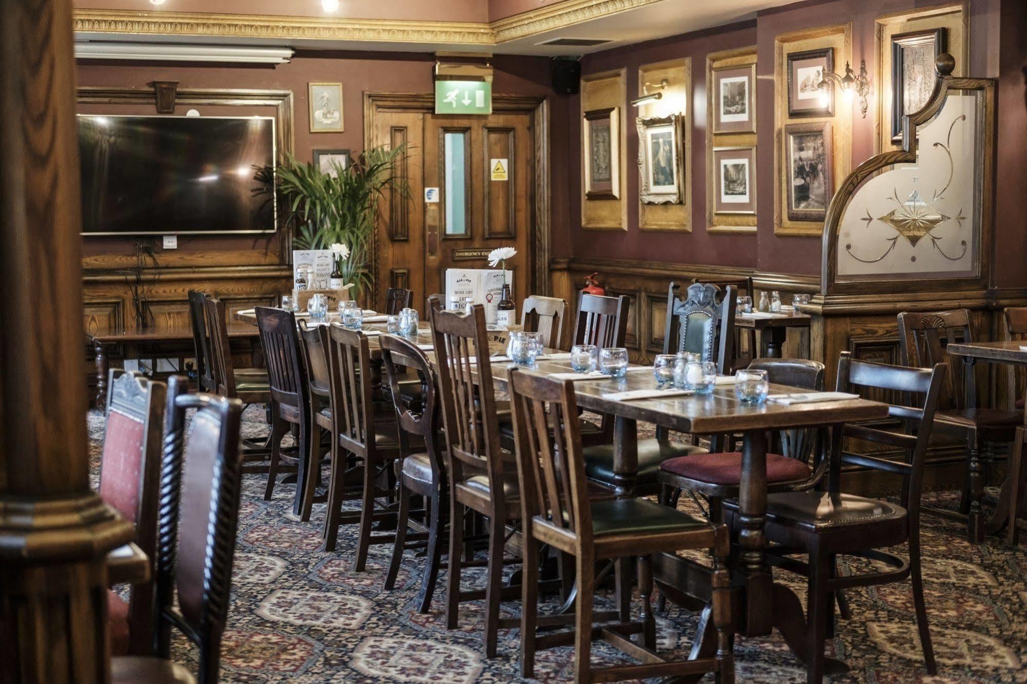 The Mad Hatter 3*