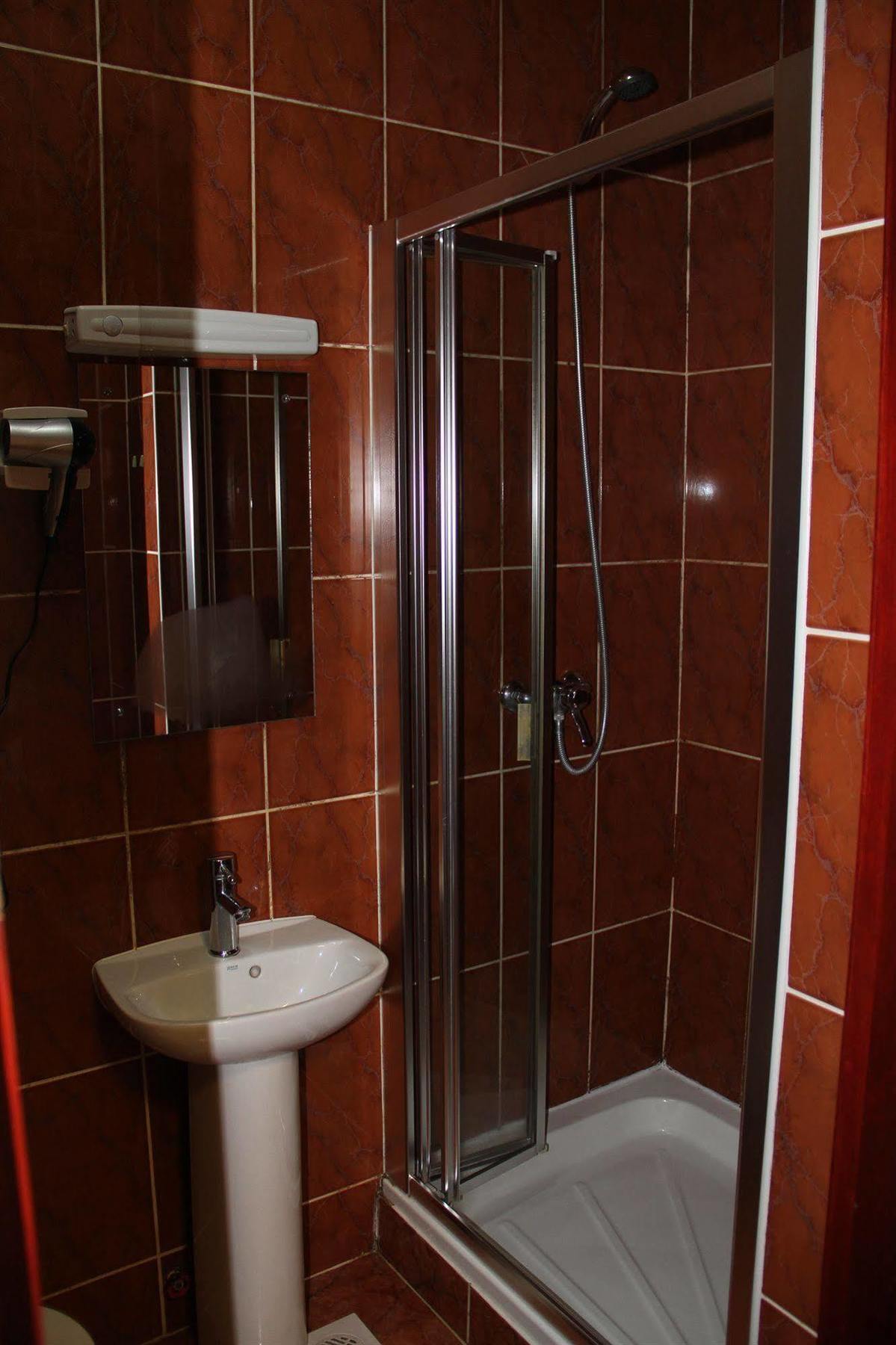 Olympia Inn Hotel London
