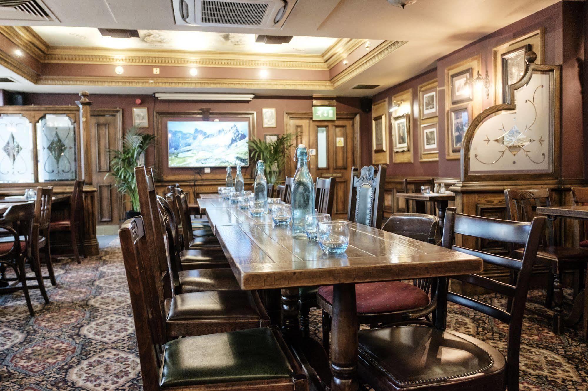 The Mad Hatter 3*