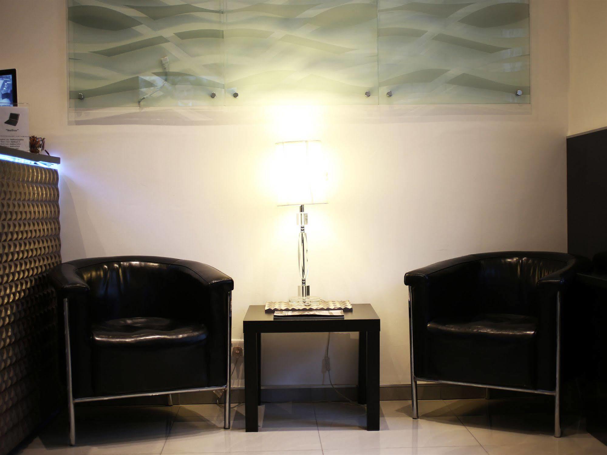 Hotel Huttons Hotel, Victoria London