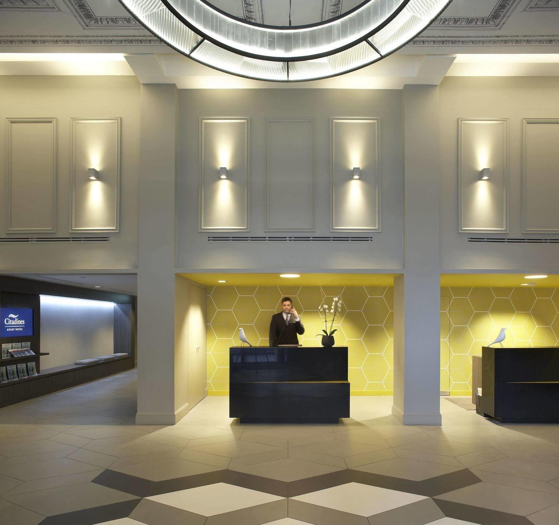 Aparthotel Citadines Trafalgar Square 4*